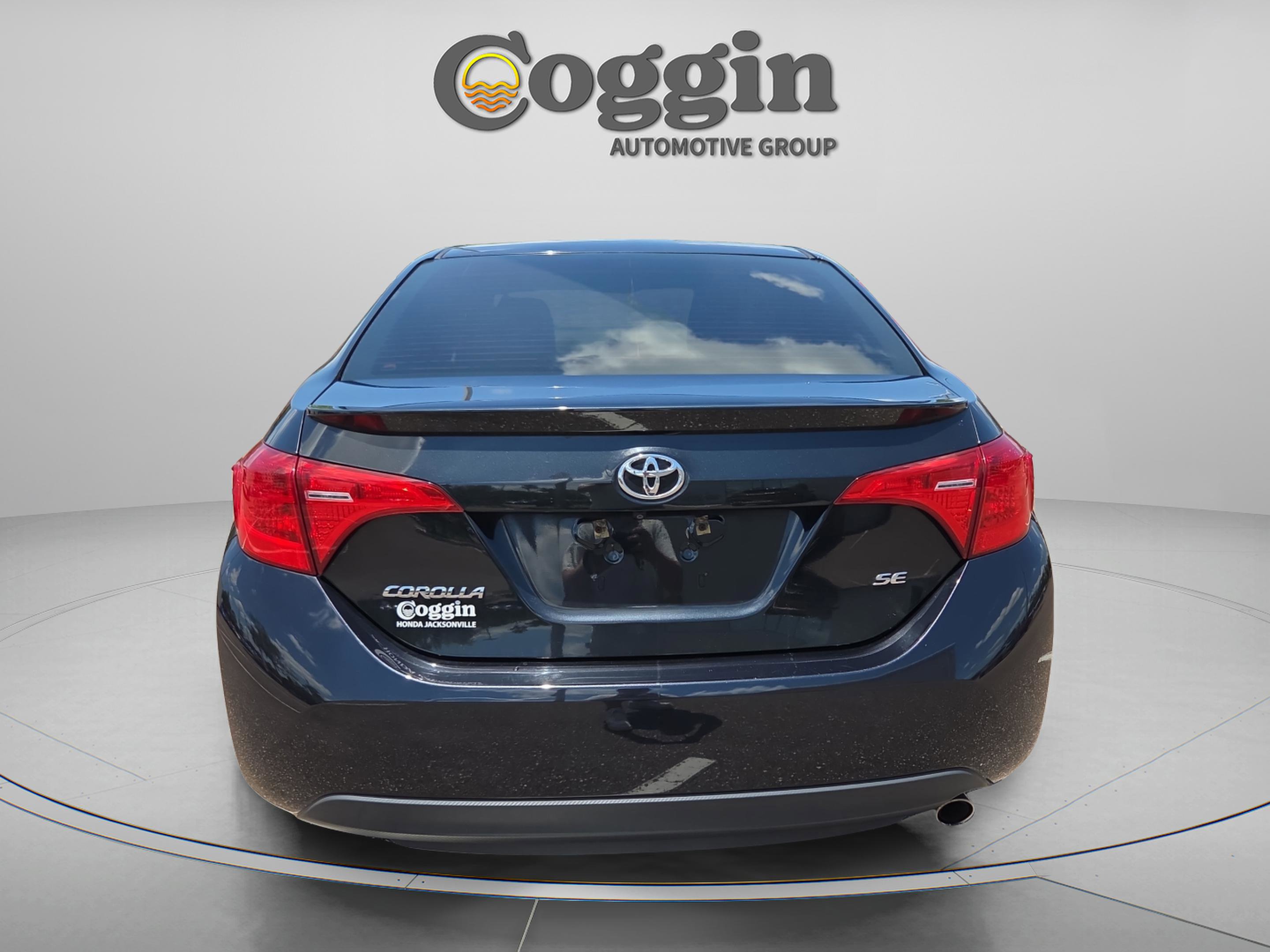 Used 2017 Toyota Corolla SE FWD image 4