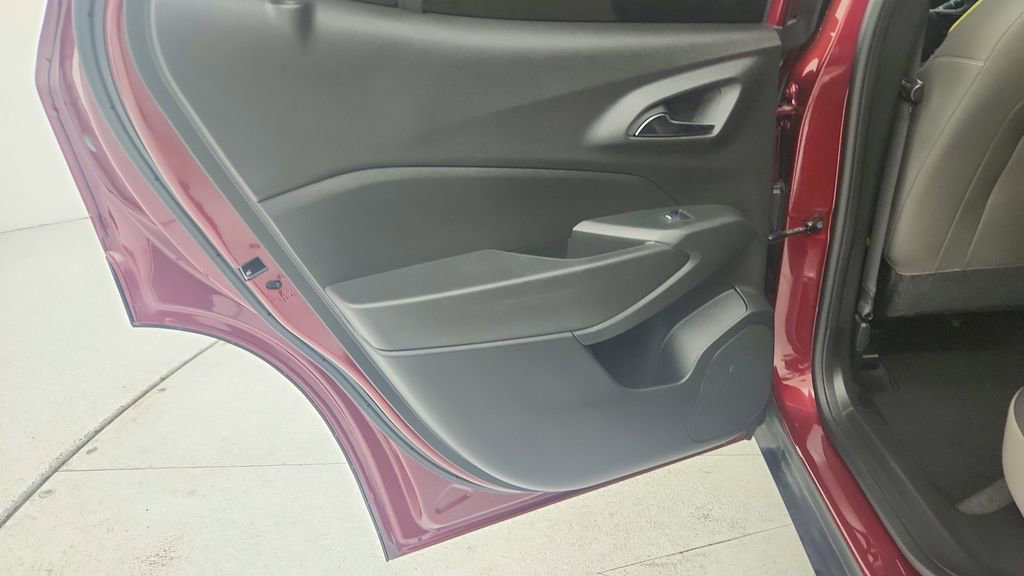 Used 2024 Chevrolet Trax ACTIV w/ Sunroof Package image 26