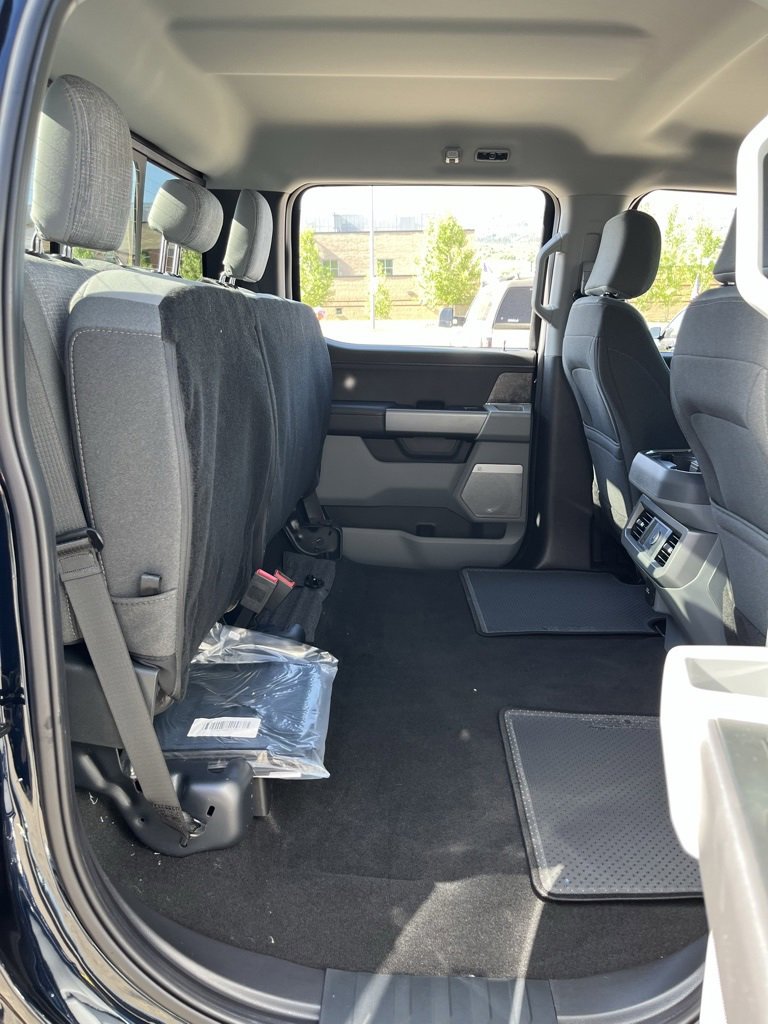 New 2025 Ford F250 XLT w/ Black Appearance Package image 17