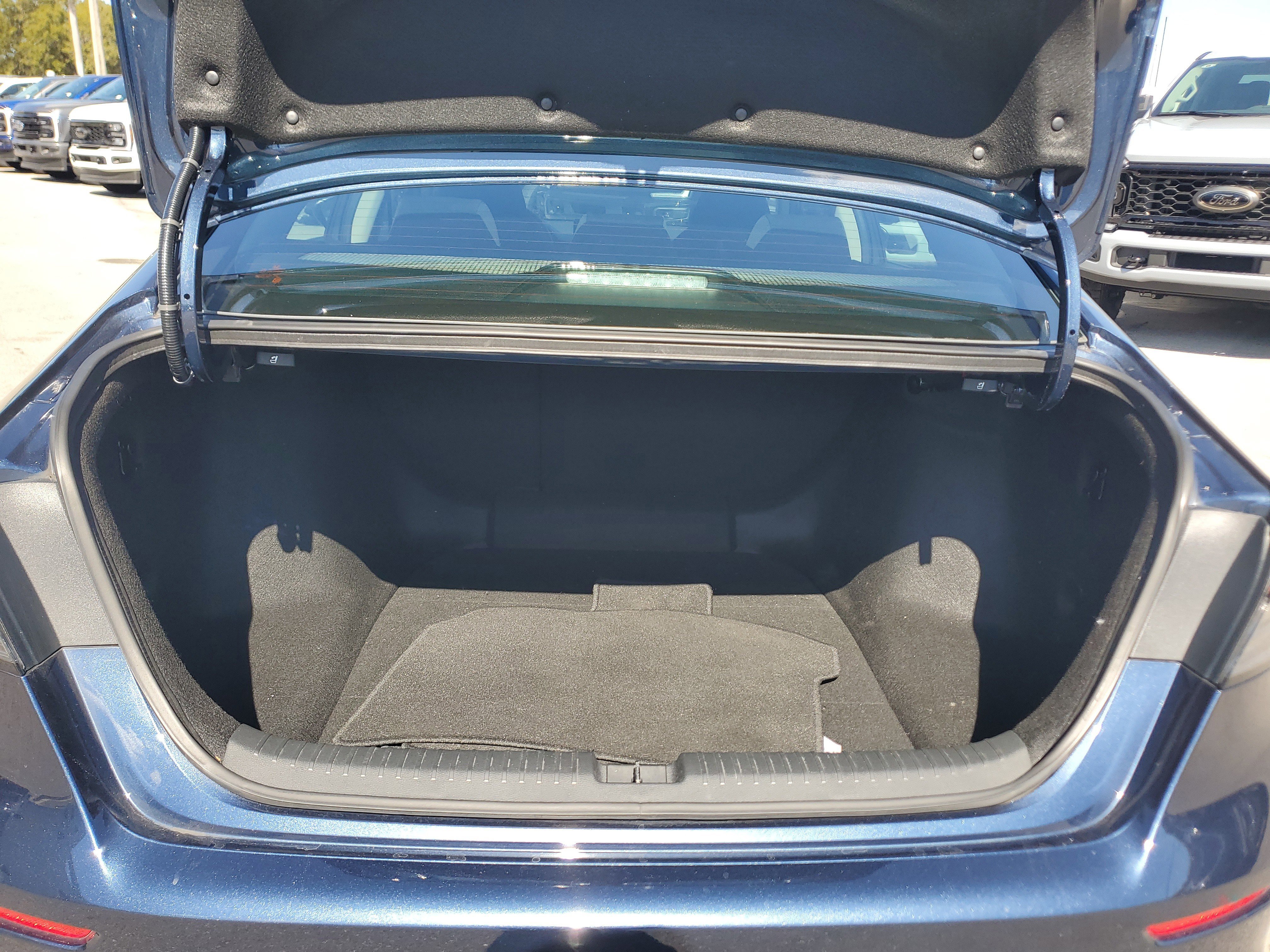 Used 2025 Honda Accord SE image 30