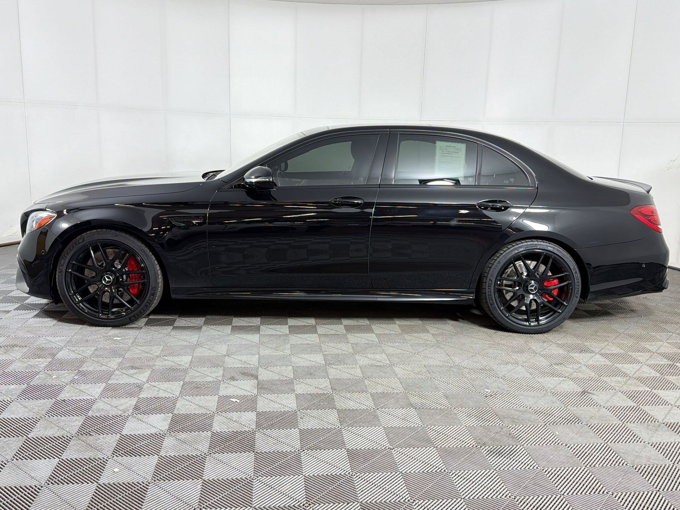Used 2020 Mercedes-Benz E 63 AMG S image 2