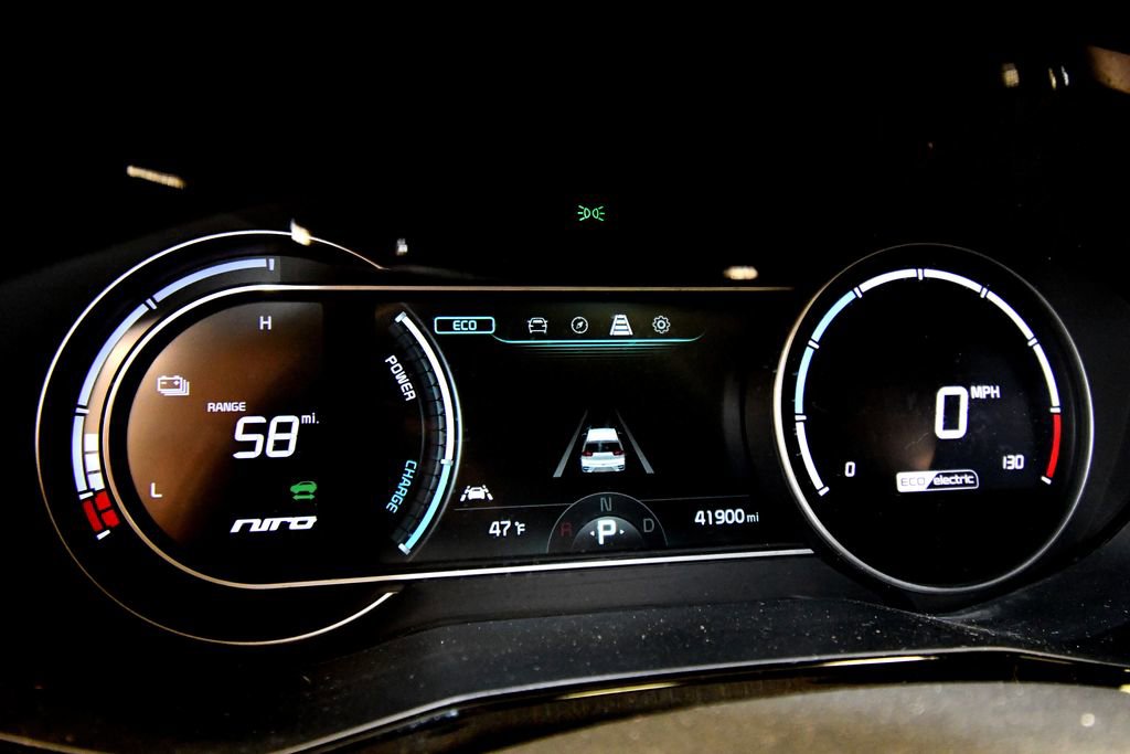 Used 2022 Kia Niro EX Premium w/ Cold Weather Package image 23