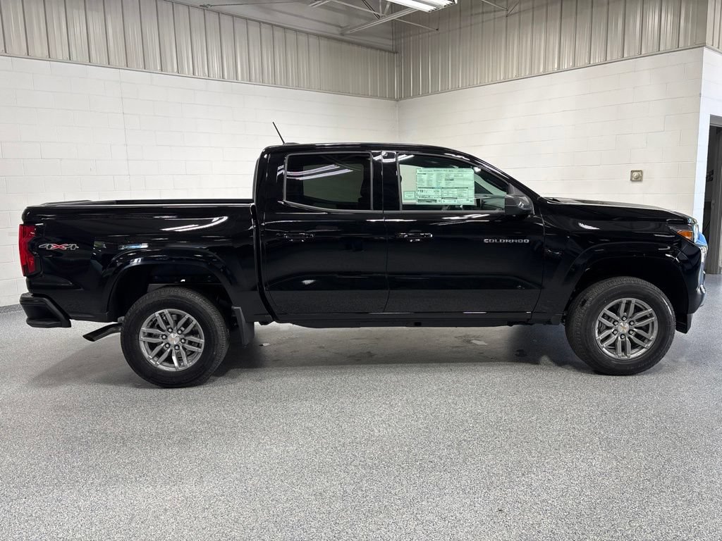 New 2026 Chevrolet Colorado LT w/ Advanced Trailering Package AWD/4WD image 8