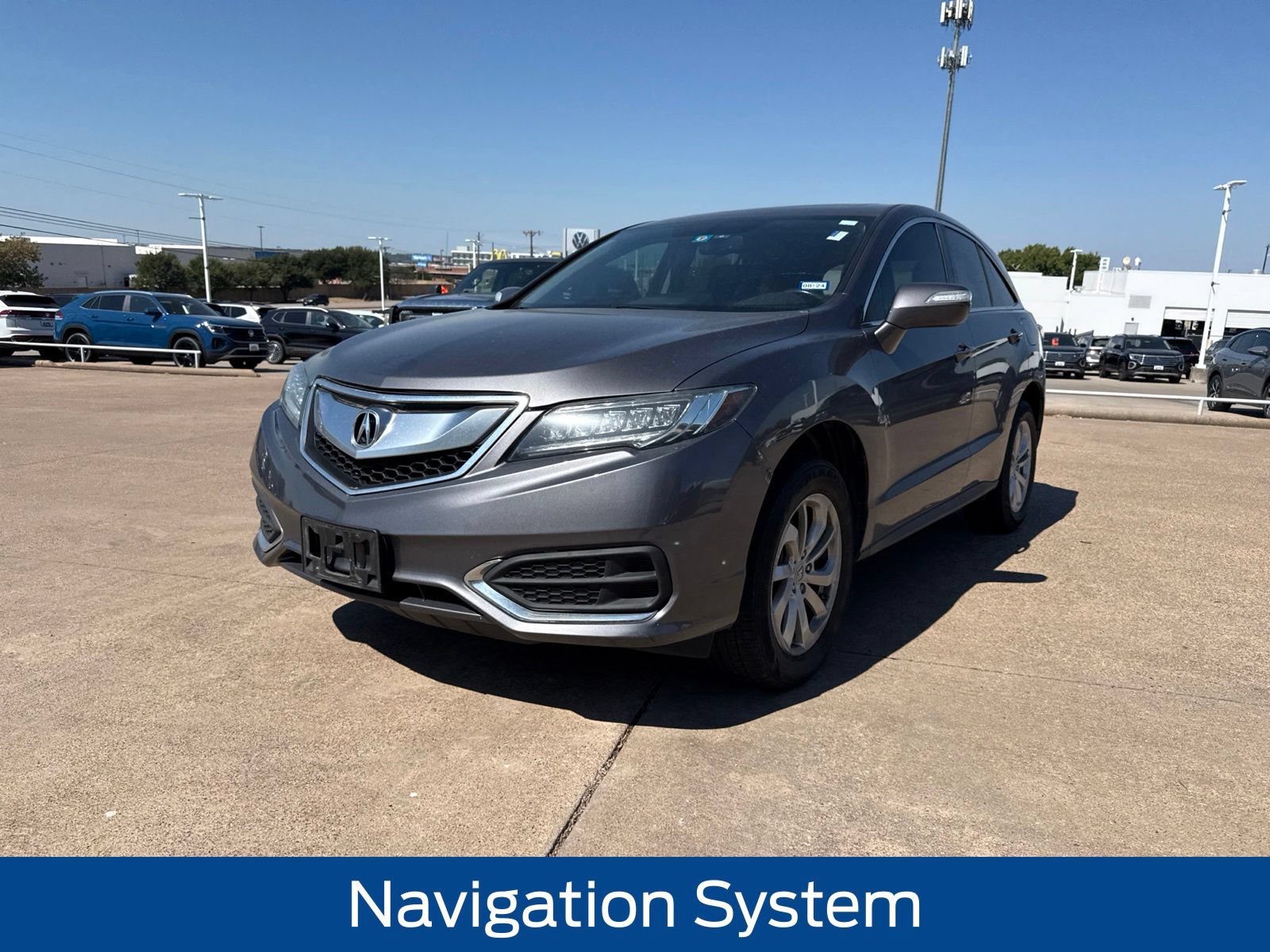 Used 2017 Acura RDX w/ Technology Package FWD image 3