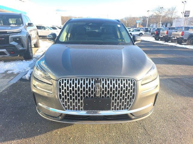 Used 2025 Lincoln Corsair AWD w/ Equipment Group 101A image 2