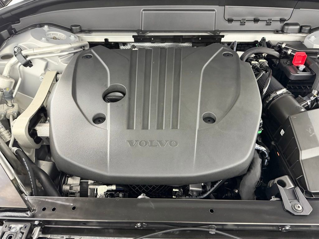 Used 2023 Volvo XC60 B5 Plus w/ Climate Package image 35