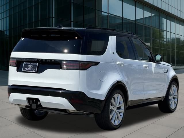 New 2024 Land Rover Discovery Dynamic SE image 5