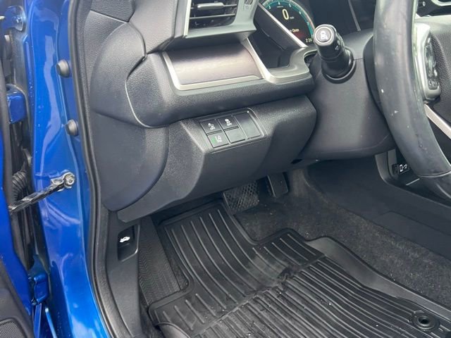 Used 2016 Honda Civic Touring image 10