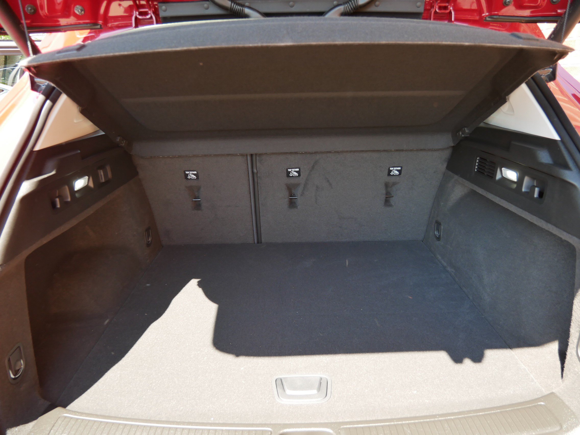 Used 2025 Buick Envision Avenir AWD/4WD image 11