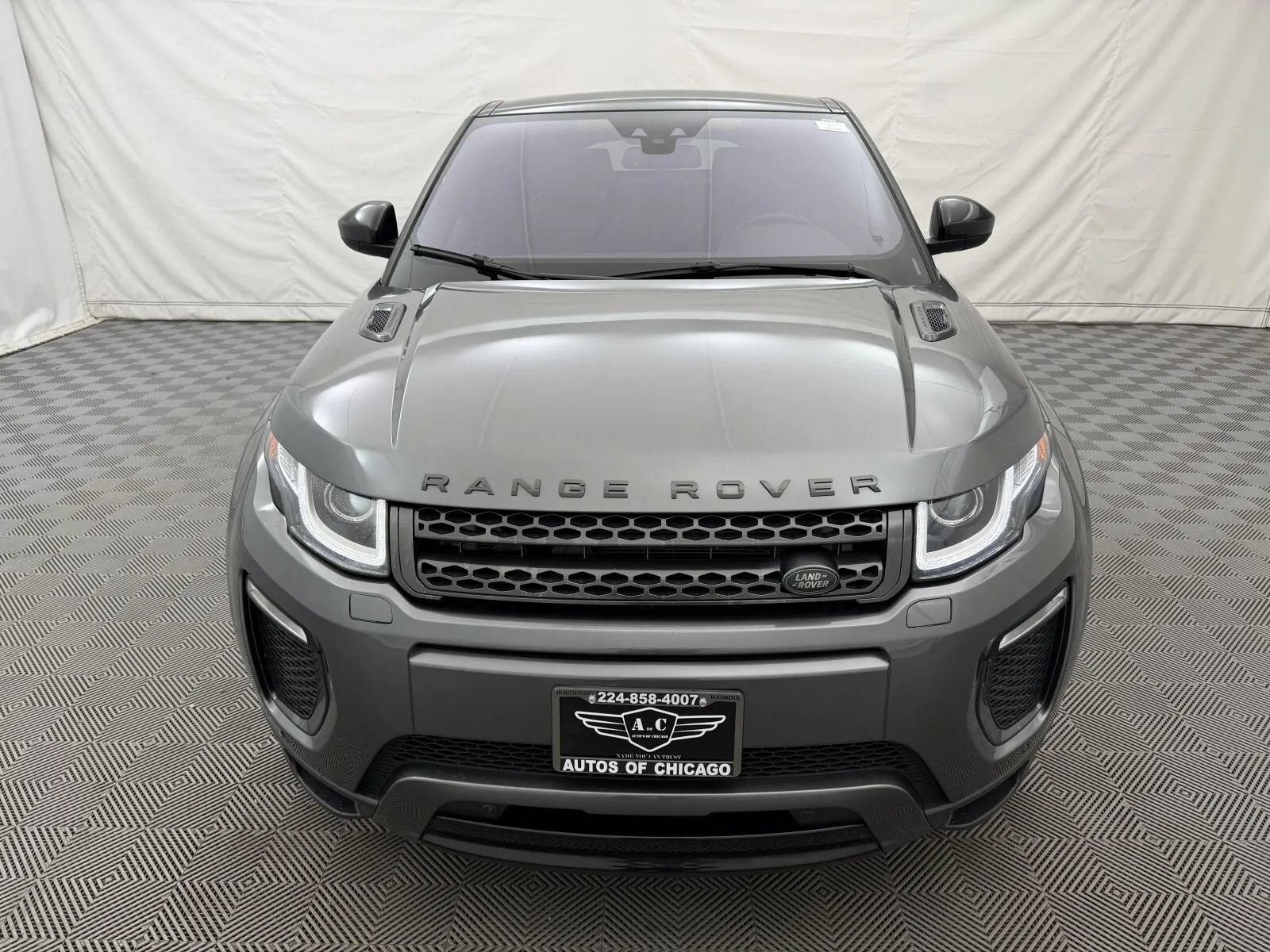 Used 2018 Land Rover Range Rover Evoque Landmark Edition AWD/4WD image 3