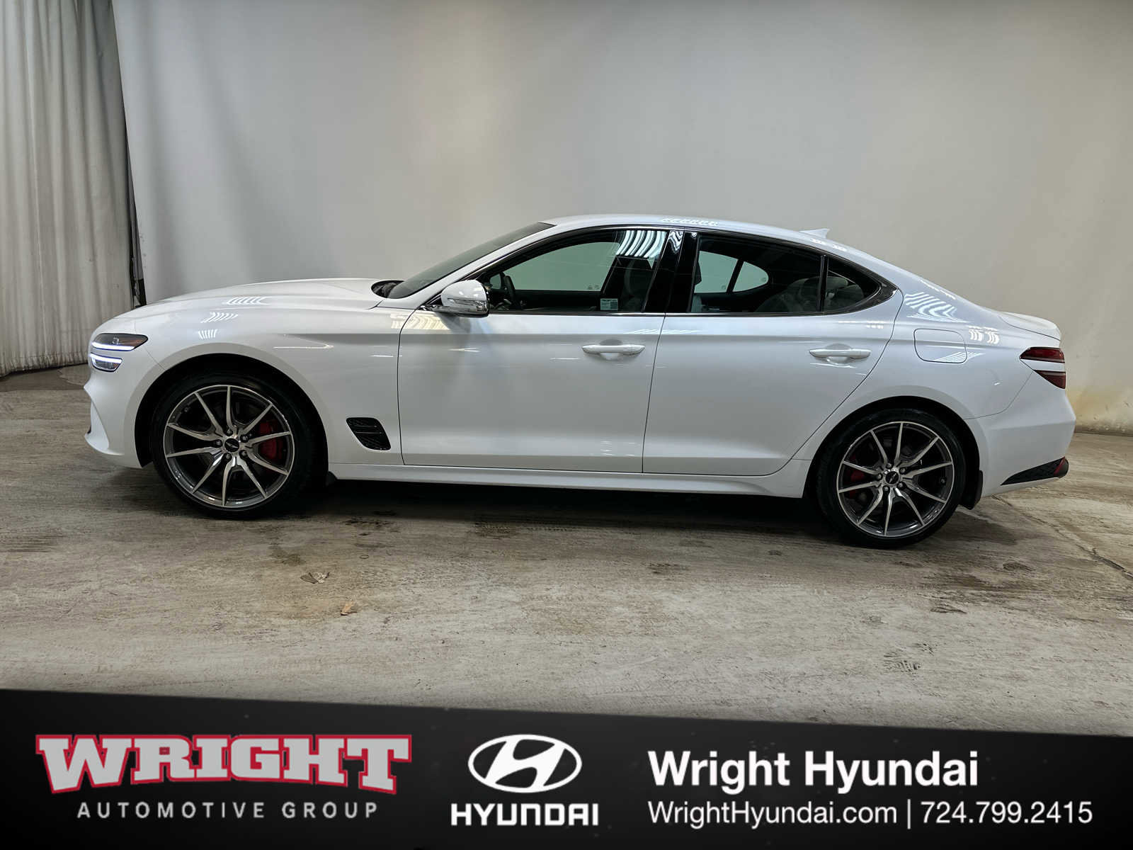 Certified 2025 Genesis G70 2.5T image 7