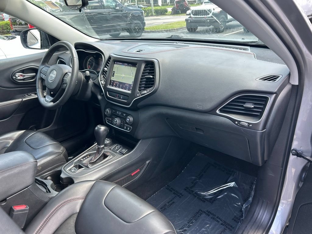 Used 2022 Jeep Cherokee Trailhawk w/ Sun, Sound & Nav Group AWD/4WD image 41