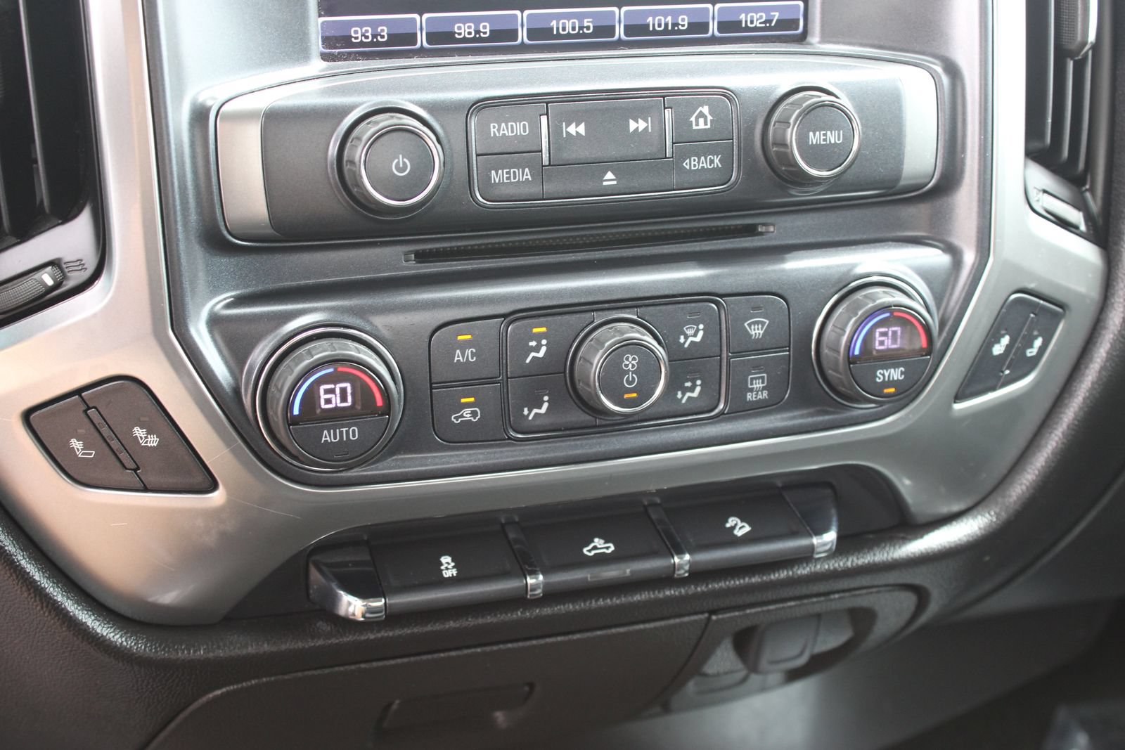 Used 2017 Chevrolet Silverado 1500 LT w/ All Star Edition AWD/4WD image 16