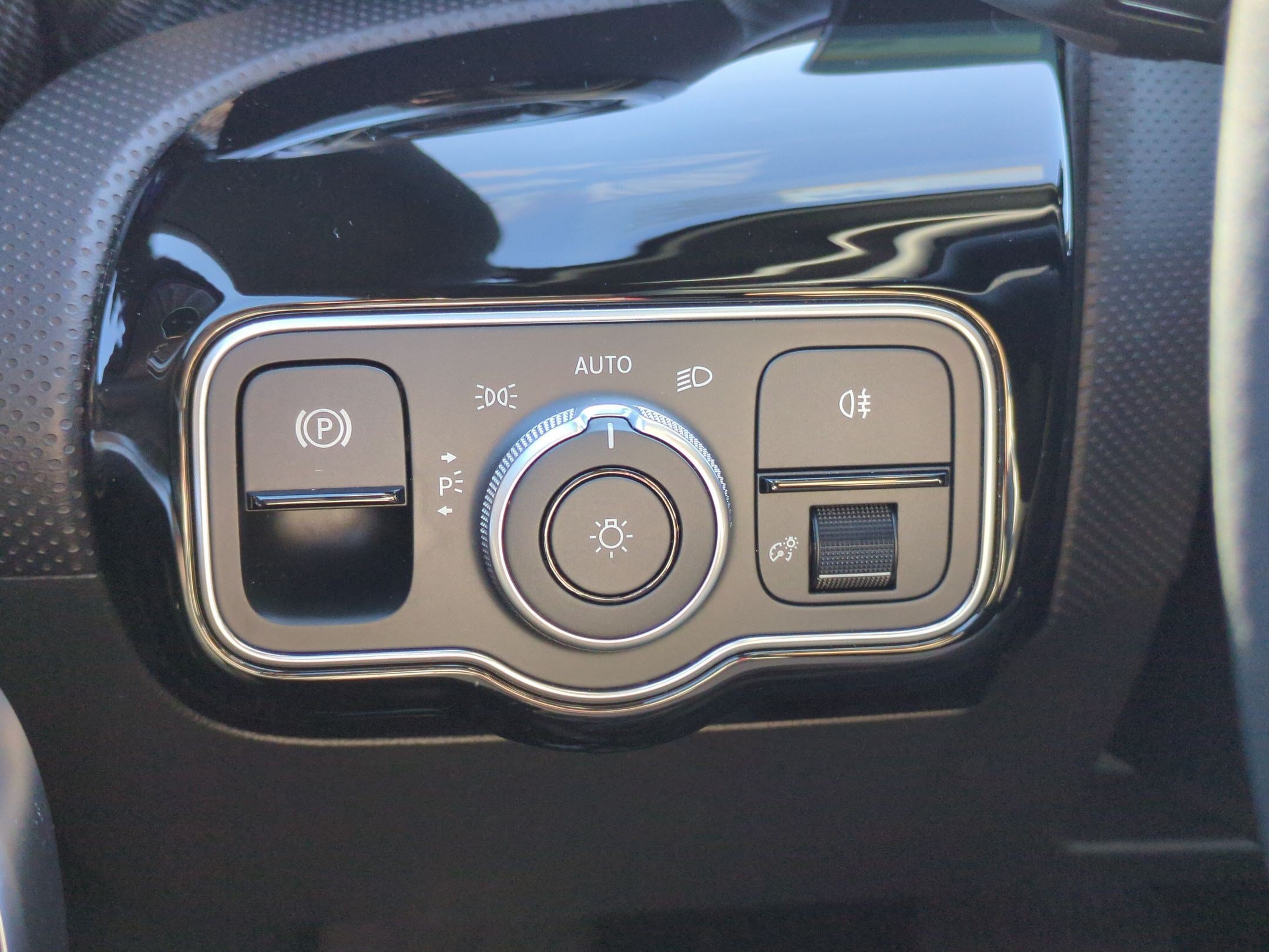 Certified 2026 Mercedes-Benz CLA 250 4MATIC image 16