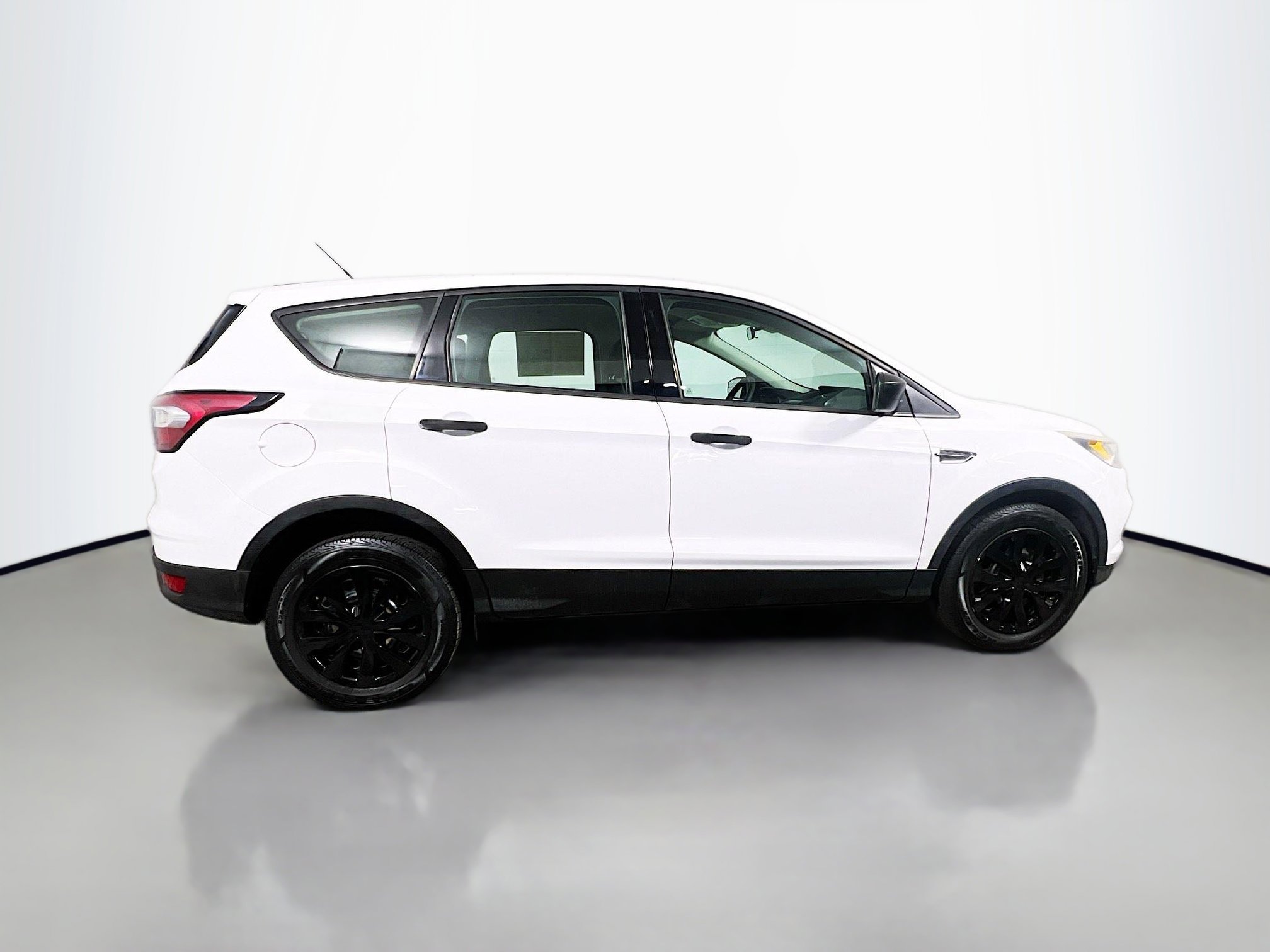 Used 2017 Ford Escape S image 3