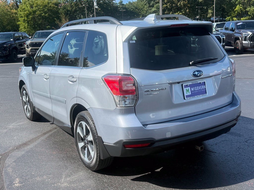 Used 2018 Subaru Forester 2.5i Limited AWD/4WD image 5