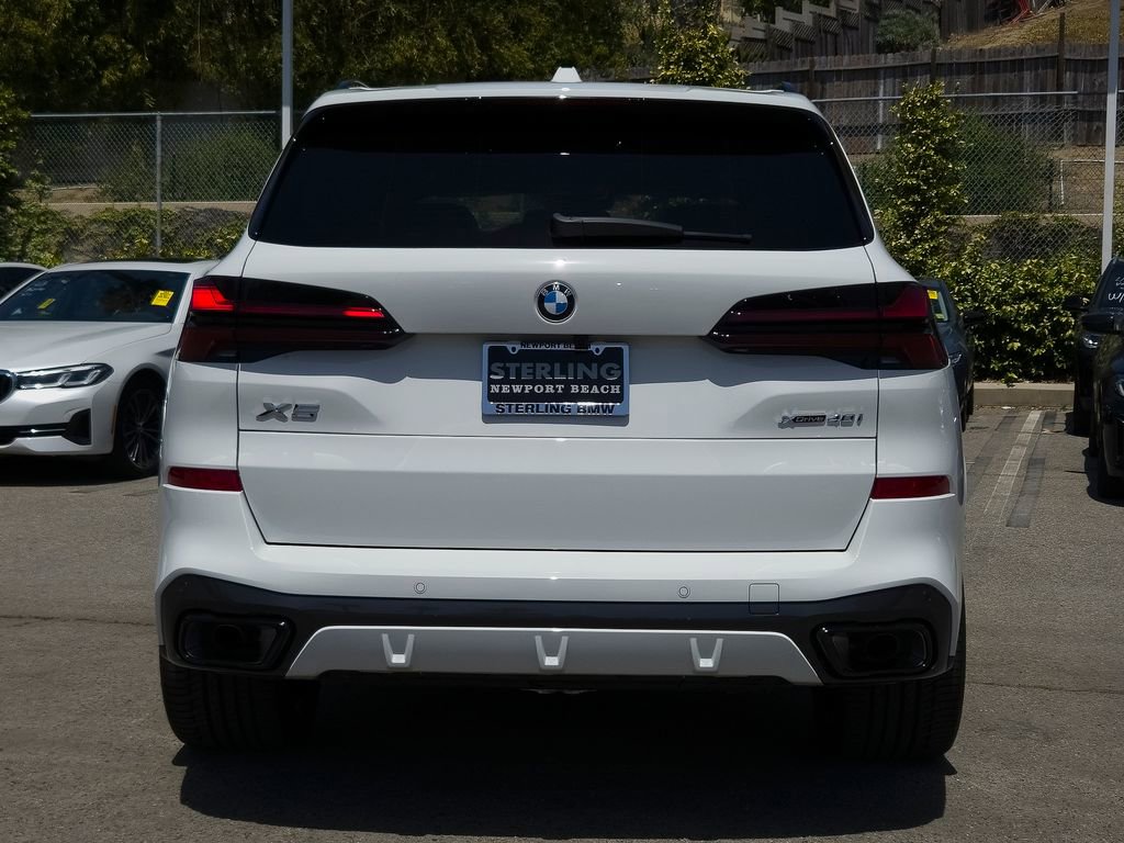 New 2026 BMW X5 xDrive40i w/ M Sport Package AWD/4WD image 19