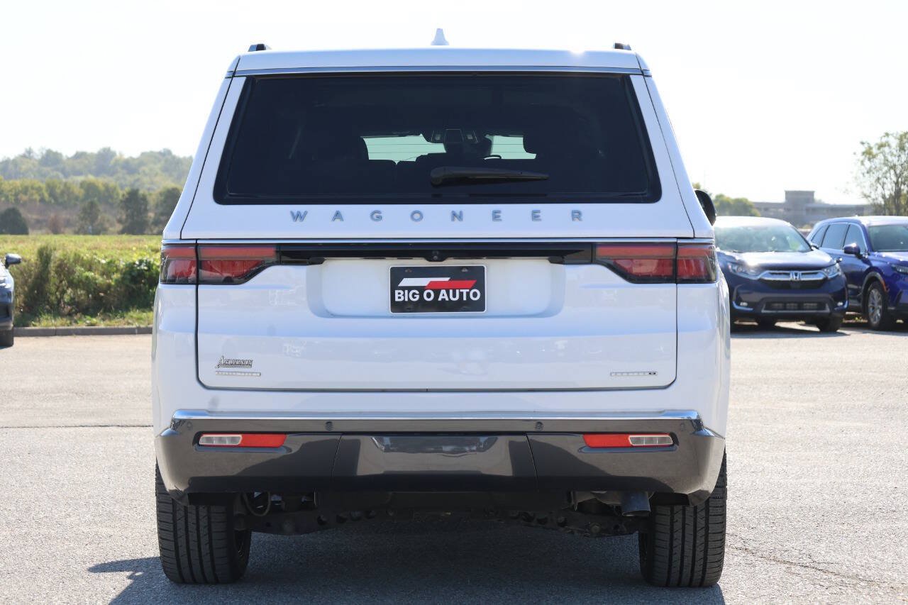 Used 2022 Jeep Wagoneer Series II AWD/4WD image 10