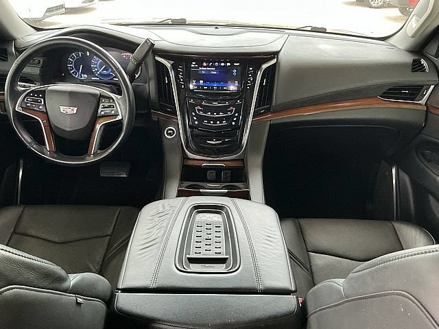 Used 2017 Cadillac Escalade ESV Luxury w/ LPO, Radiant Package RWD image 16