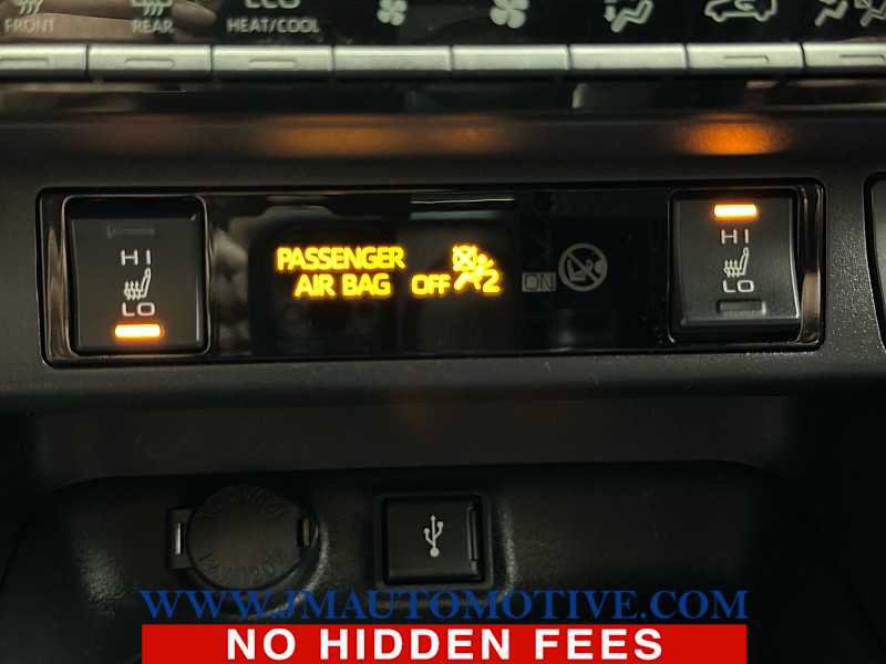 Used 2021 Toyota RAV4 SE w/ Weather & Moonroof Package image 42