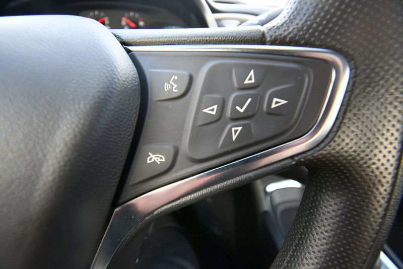 Used 2025 Chevrolet Malibu LT FWD image 22