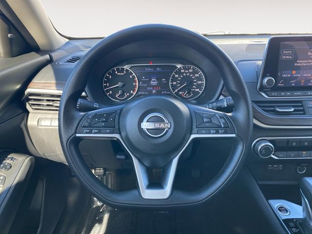 Used 2024 Nissan Altima 2.5 SV image 12