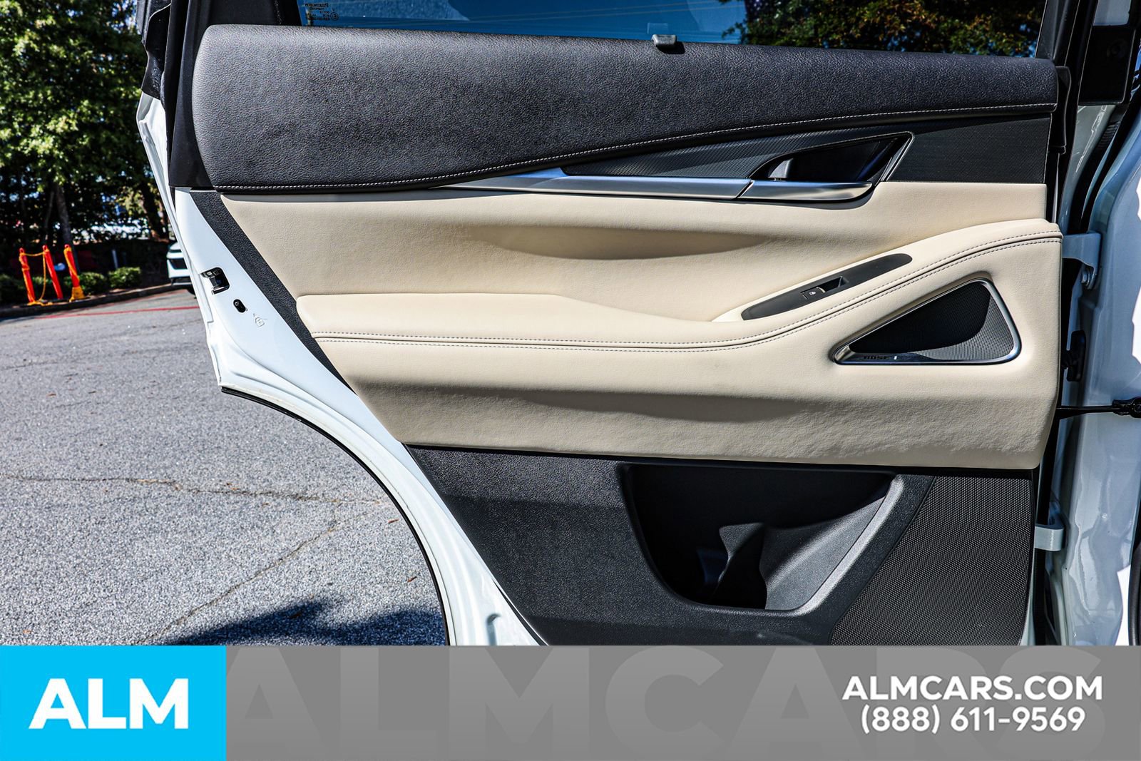 Used 2025 INFINITI QX60 Luxe w/ Cargo Package image 47