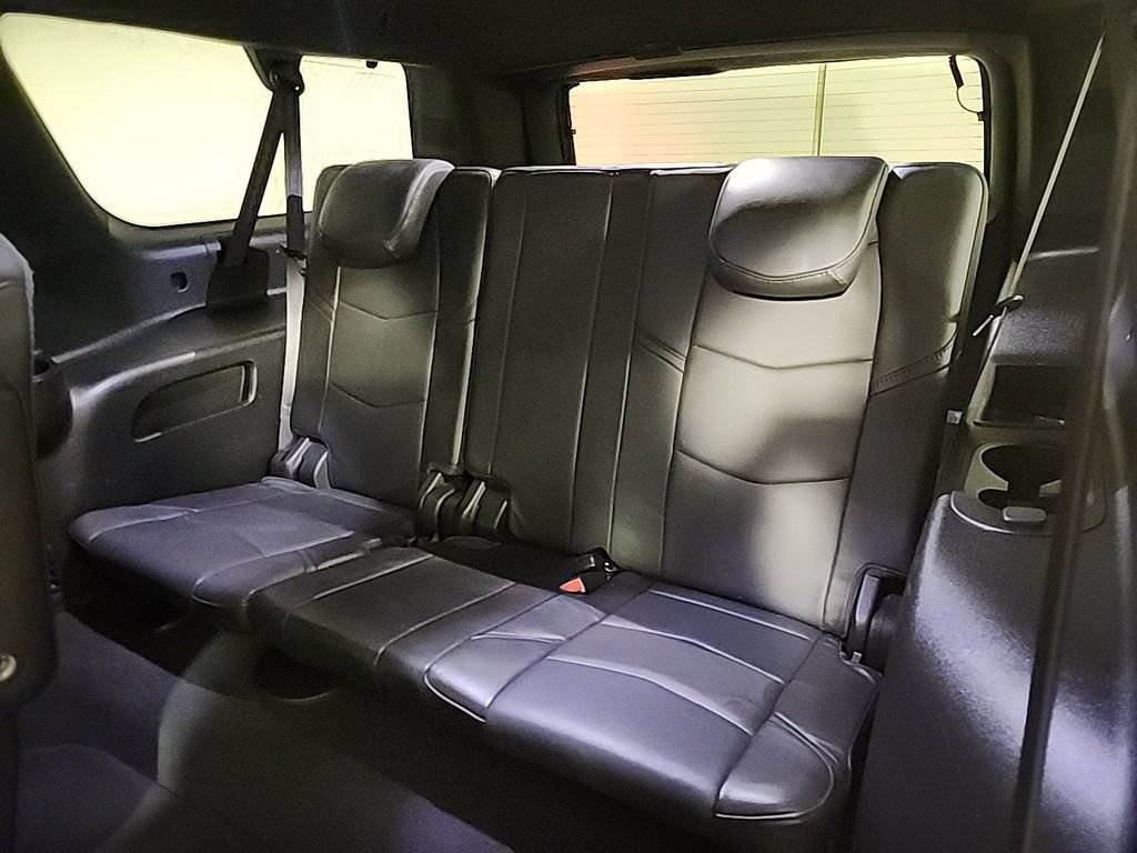 Used 2019 Cadillac Escalade ESV Platinum AWD/4WD image 13