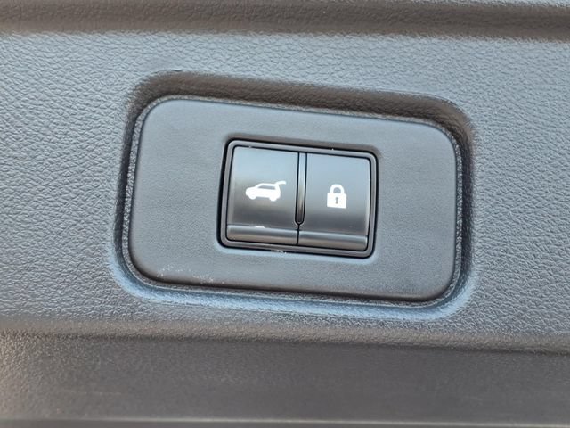 Used 2023 Nissan Pathfinder Platinum w/ Cargo Package AWD/4WD image 9