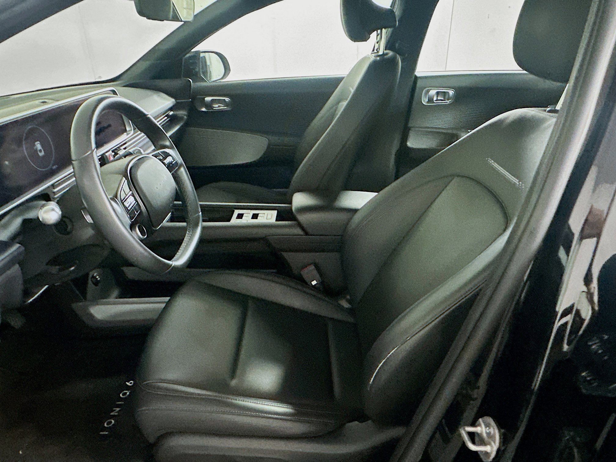 Used 2024 Hyundai Ioniq 6 SEL RWD image 13