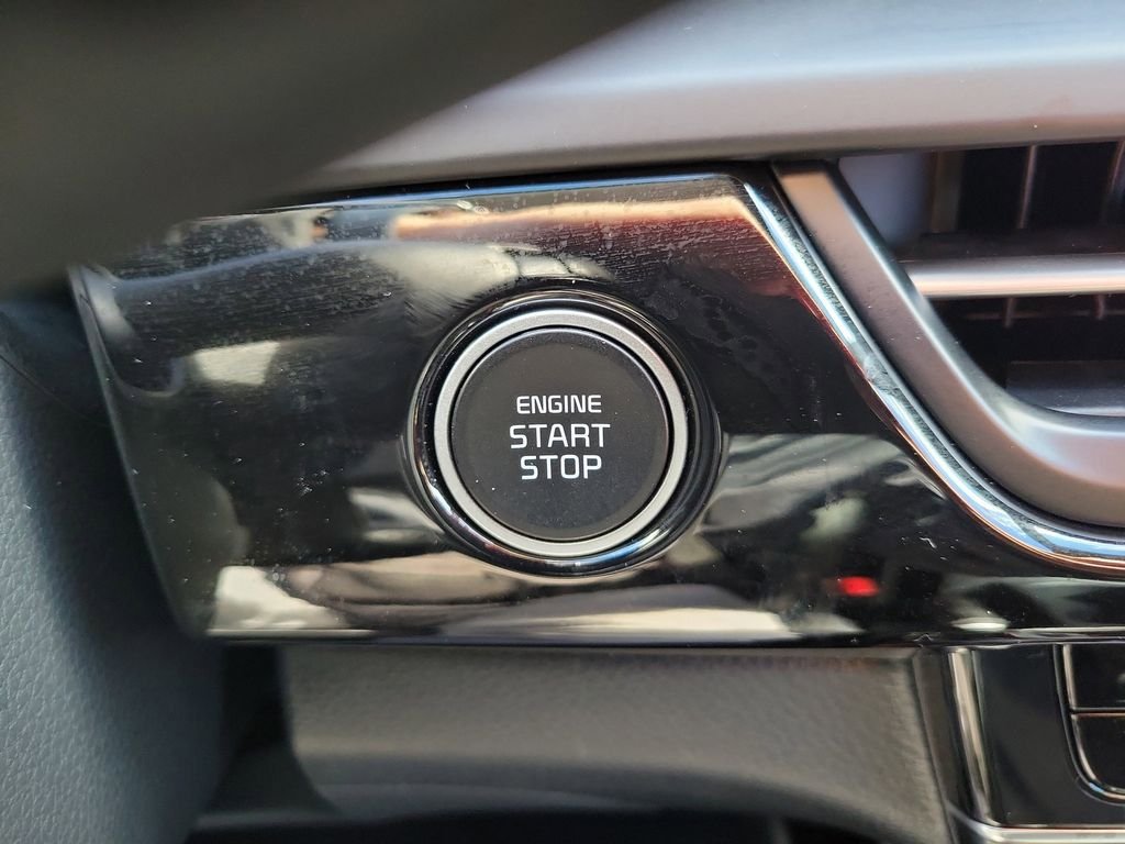 New 2026 Kia Seltos S FWD image 30