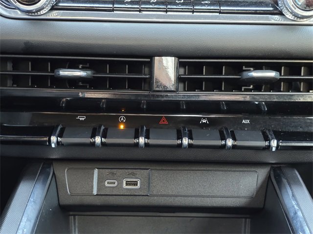 Used 2024 GMC Canyon Elevation image 14