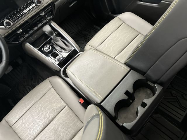 Used 2025 Chevrolet Colorado ZR2 w/ Technology Package image 27