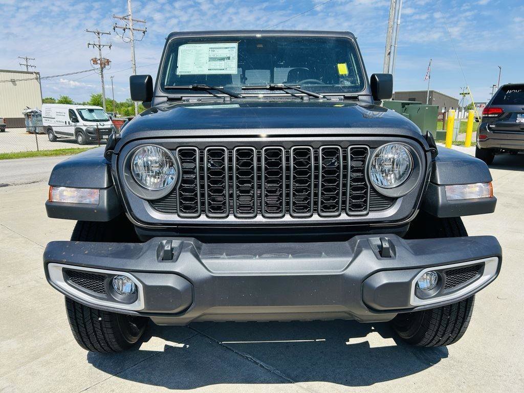 New 2025 Jeep Gladiator Sport image 31