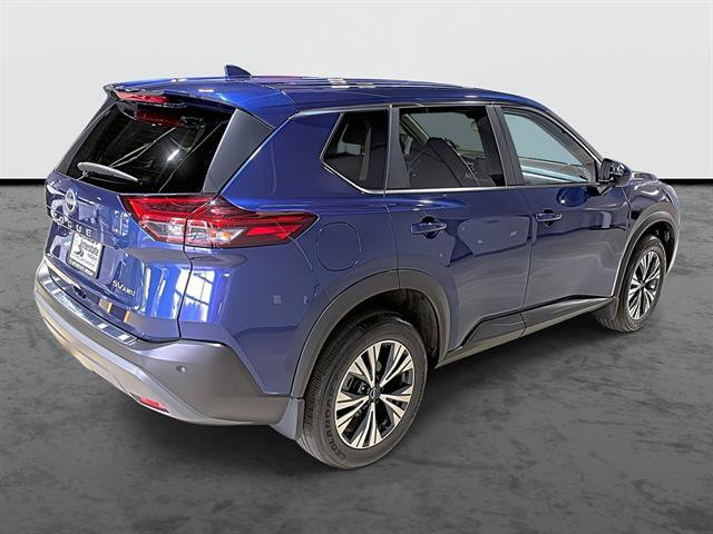 Used 2023 Nissan Rogue SV AWD/4WD image 4