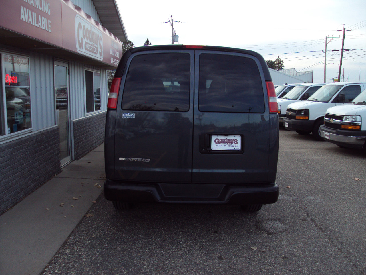 Used 2017 Chevrolet Express 2500 LS image 6