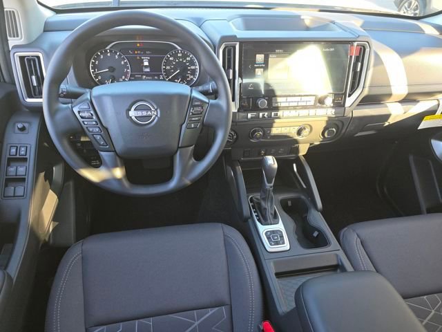 New 2026 Nissan Frontier SV w/ Tow Package AWD/4WD image 3