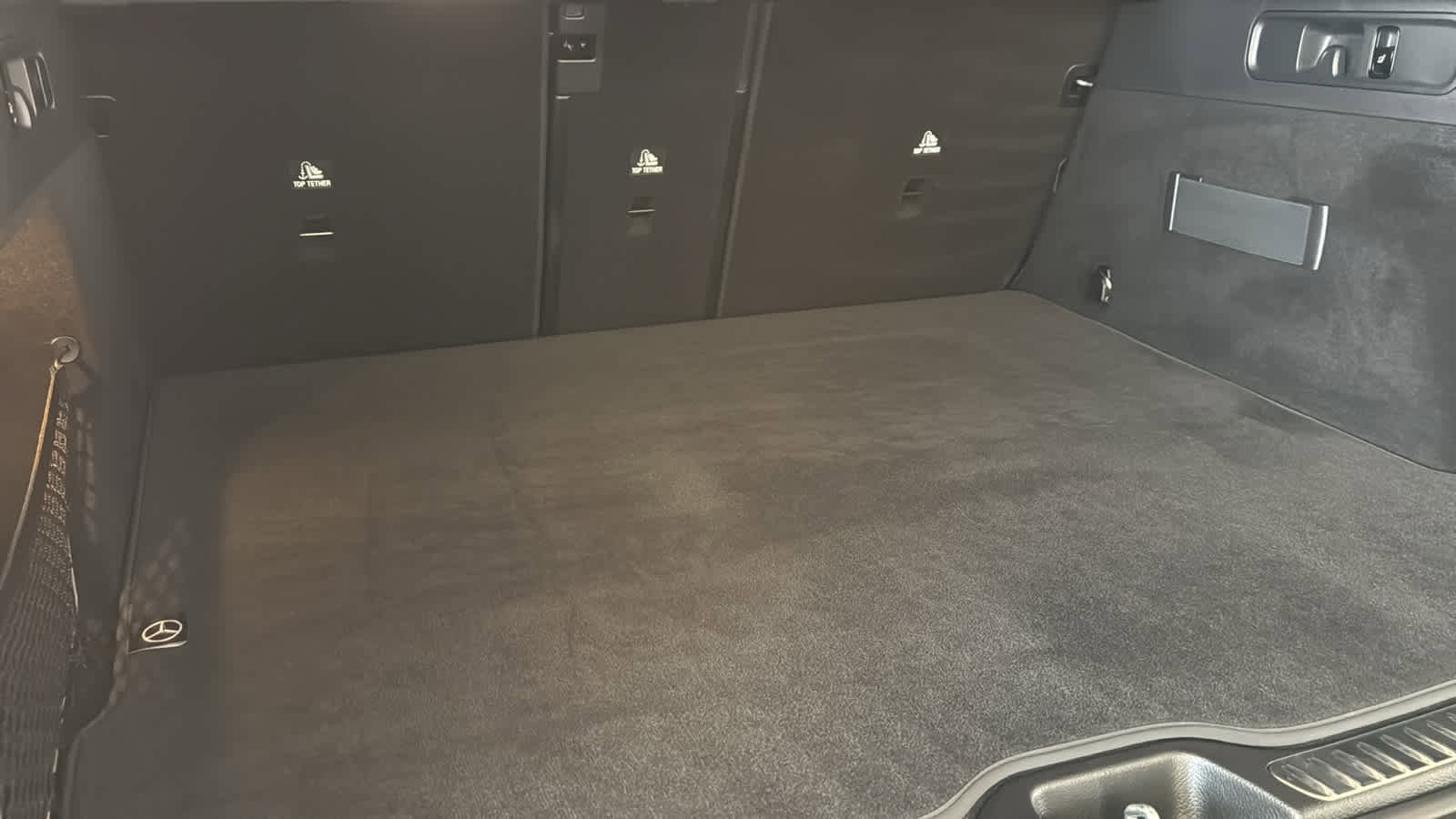 Used 2025 Mercedes-Benz GLC 300 4MATIC image 34