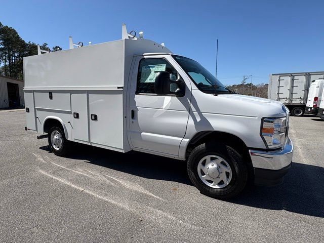 New 2025 Ford E-350 and Econoline 350 Super Duty w/ Power Equipment Group image 7