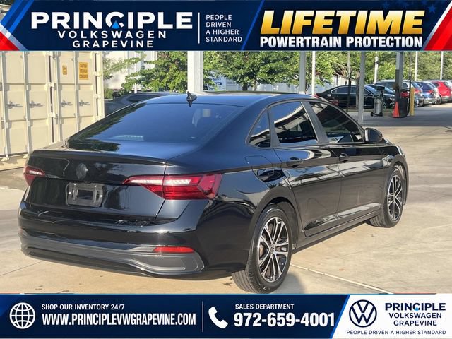 Used 2023 Volkswagen Jetta Sport FWD image 8