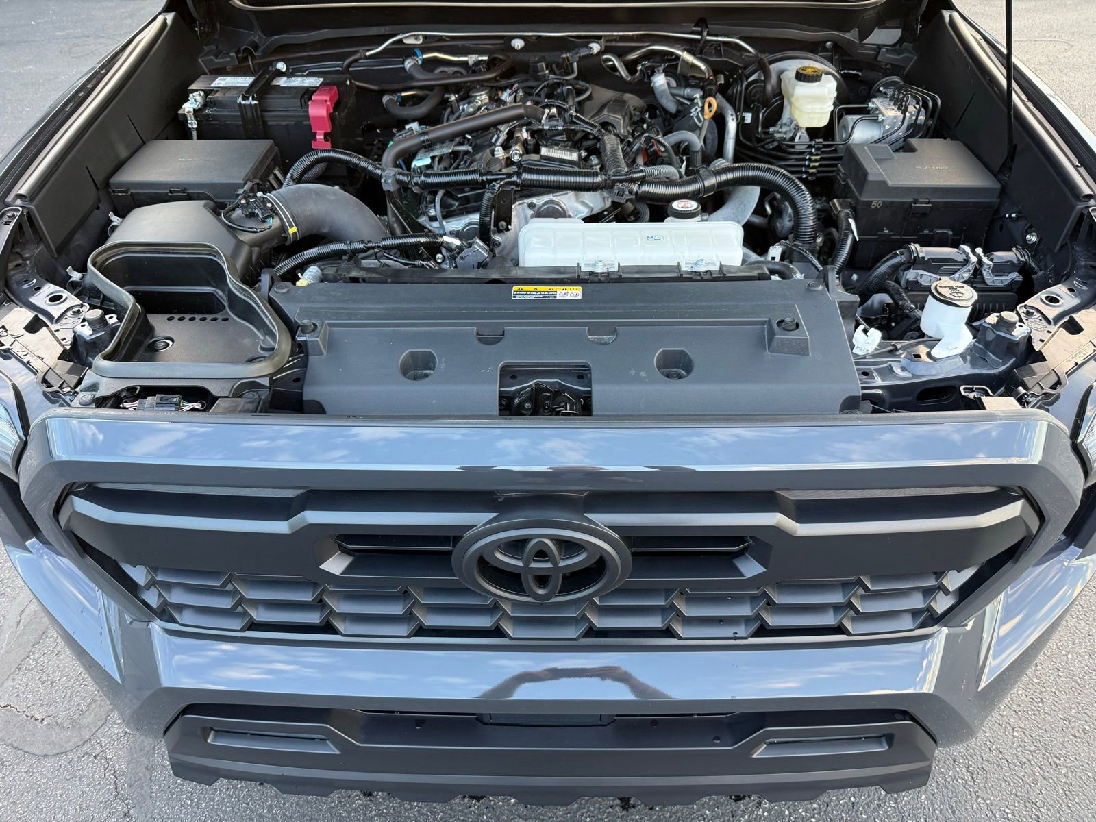 Used 2025 Toyota Tacoma TRD Off-Road AWD/4WD image 36