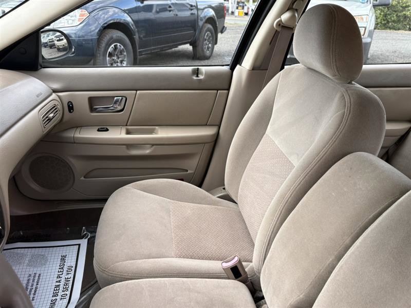 Used 2003 Ford Taurus LX image 8