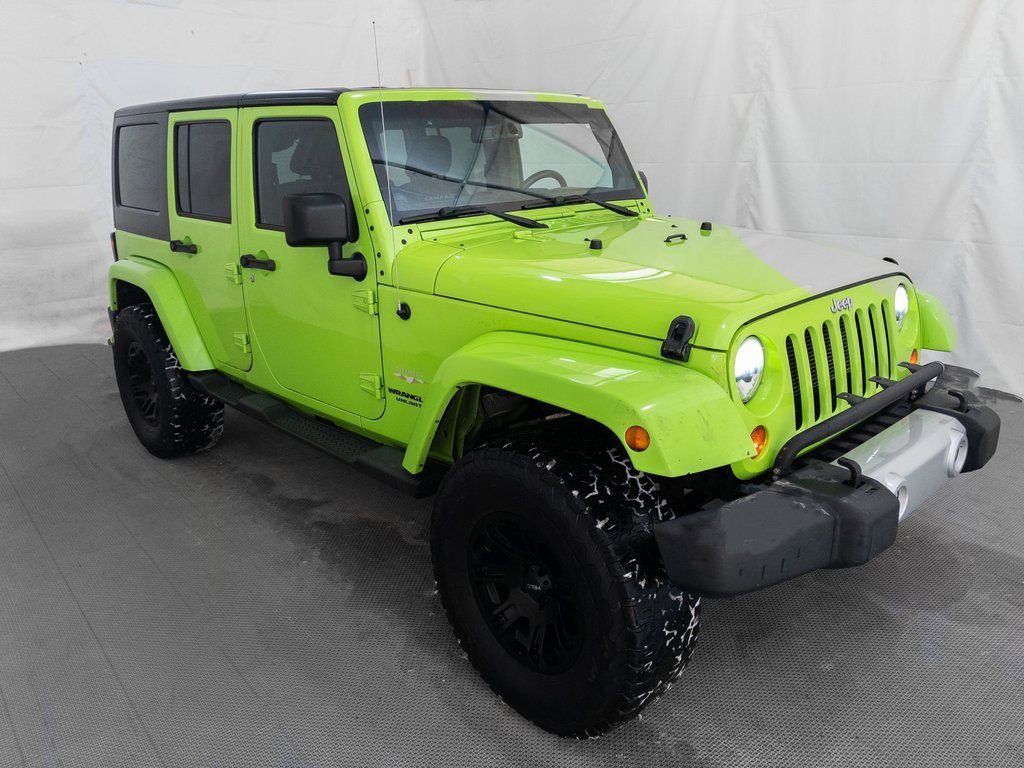 Used 2013 Jeep Wrangler Unlimited Sahara w/ Connectivity Group image 8