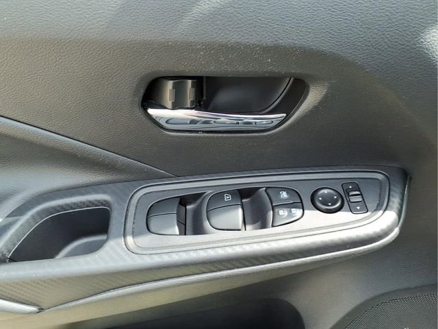 Used 2023 Nissan Versa SV image 11