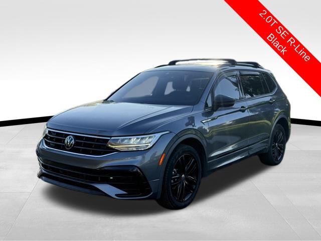 Used 2022 Volkswagen Tiguan SE R-Line image 3