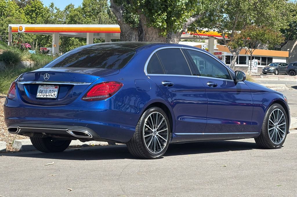Used 2021 Mercedes-Benz C 300 Sedan image 4