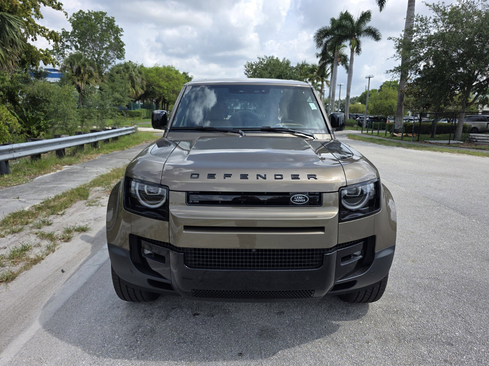 New 2026 Land Rover Defender 130 S AWD/4WD image 8