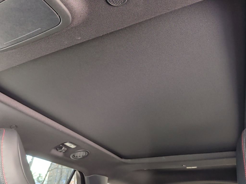 Certified 2025 Ford Explorer ST-Line image 29