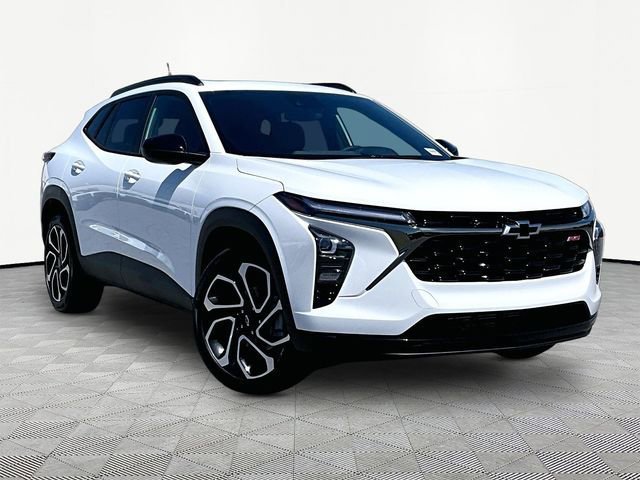 New 2026 Chevrolet Trax RS w/ Sunroof Package FWD image 1