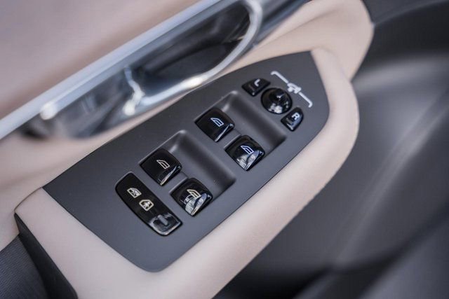 New 2026 Volvo XC90 B5 Ultra image 39